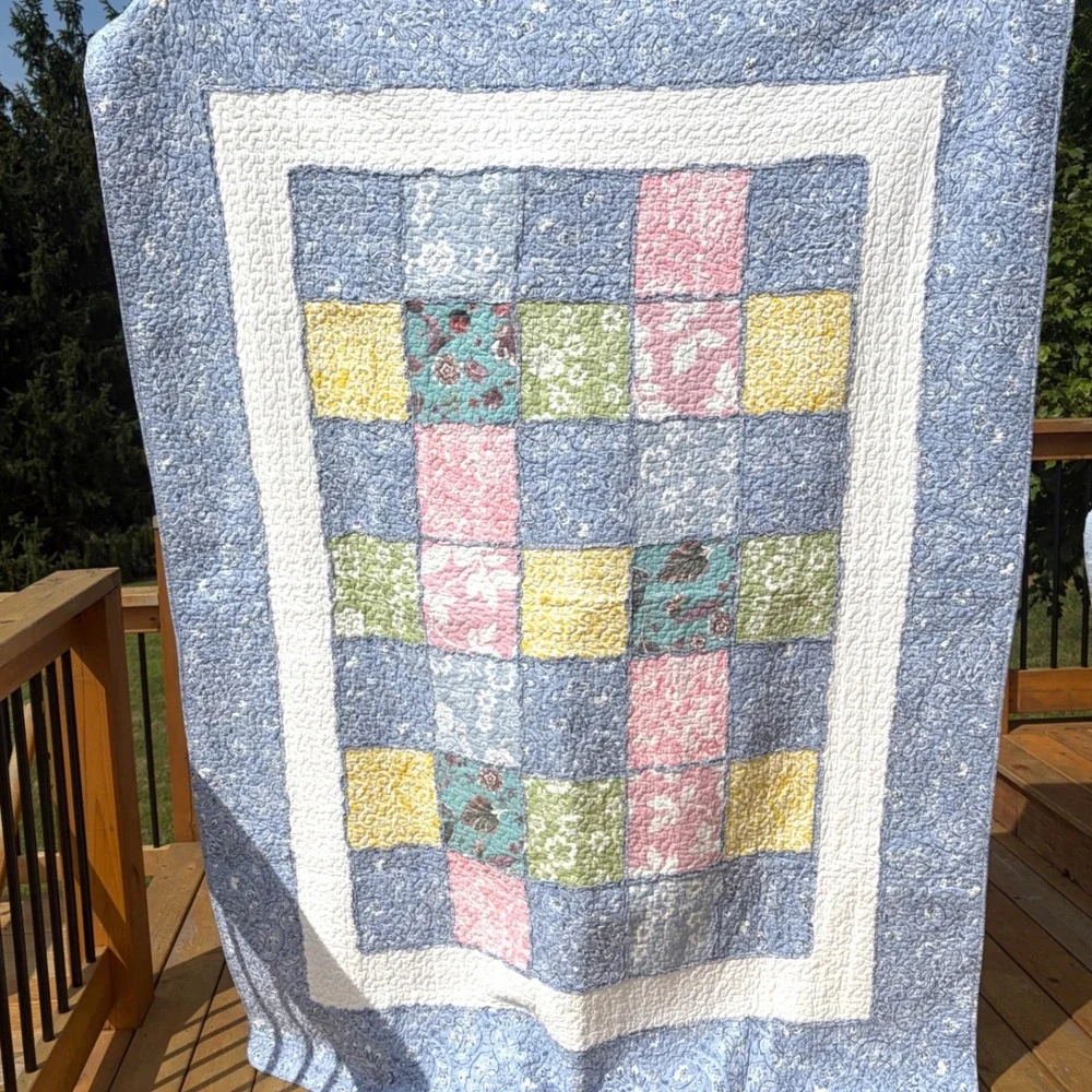 Vintage Patchwork Floral Paisley Rag Edge Quilt Blue Pink Yellow 82x60